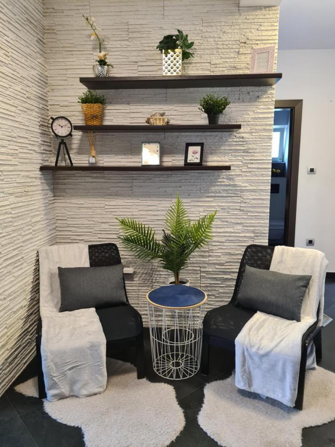 Mc Motilor Apartament Apartment Алба Юлия Екстериор снимка